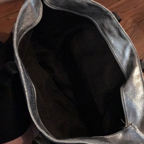 This is a great bag for a quick vacation!! - Picture 2 of 2